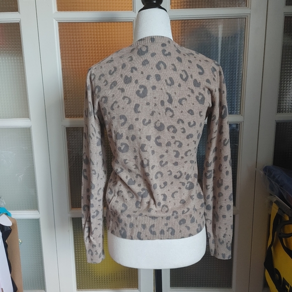 2/$35 - GAP Animal Print Cardigan - Picture 5 of 5